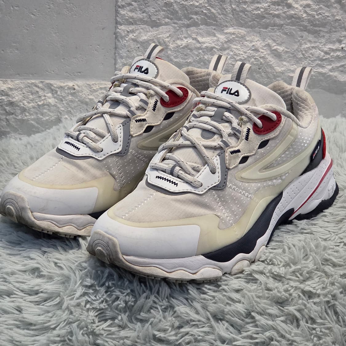 6a-26:휠라 레이 트레이서 240mm 상품이미지1