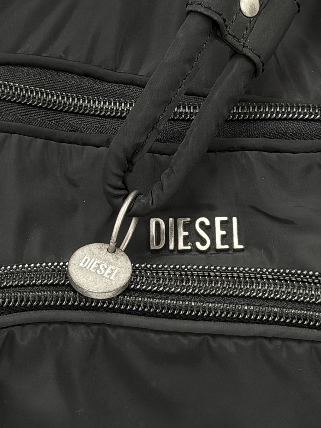 디젤 드로스트링 나일론 멀티 포켓 3-Way 백 상품이미지2