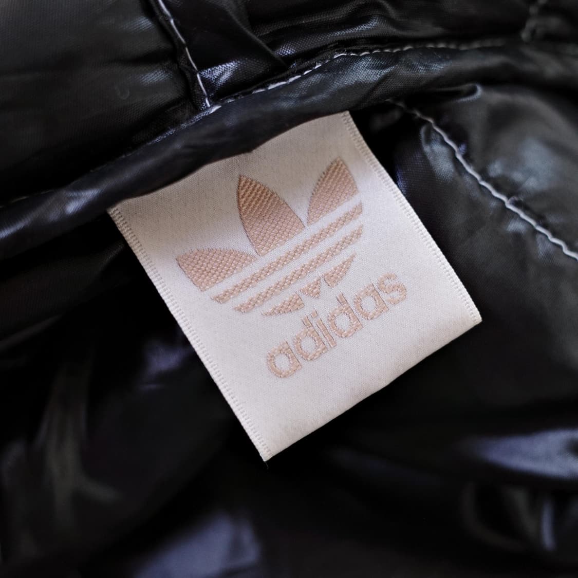 90's adidas velvet down puffer jacket 상품이미지9