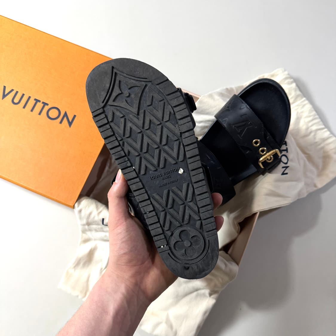 [백화점판/38]루이비통 봄 디아 플랫 컴포트 뮬 슬리퍼 / 샌들 상품이미지9