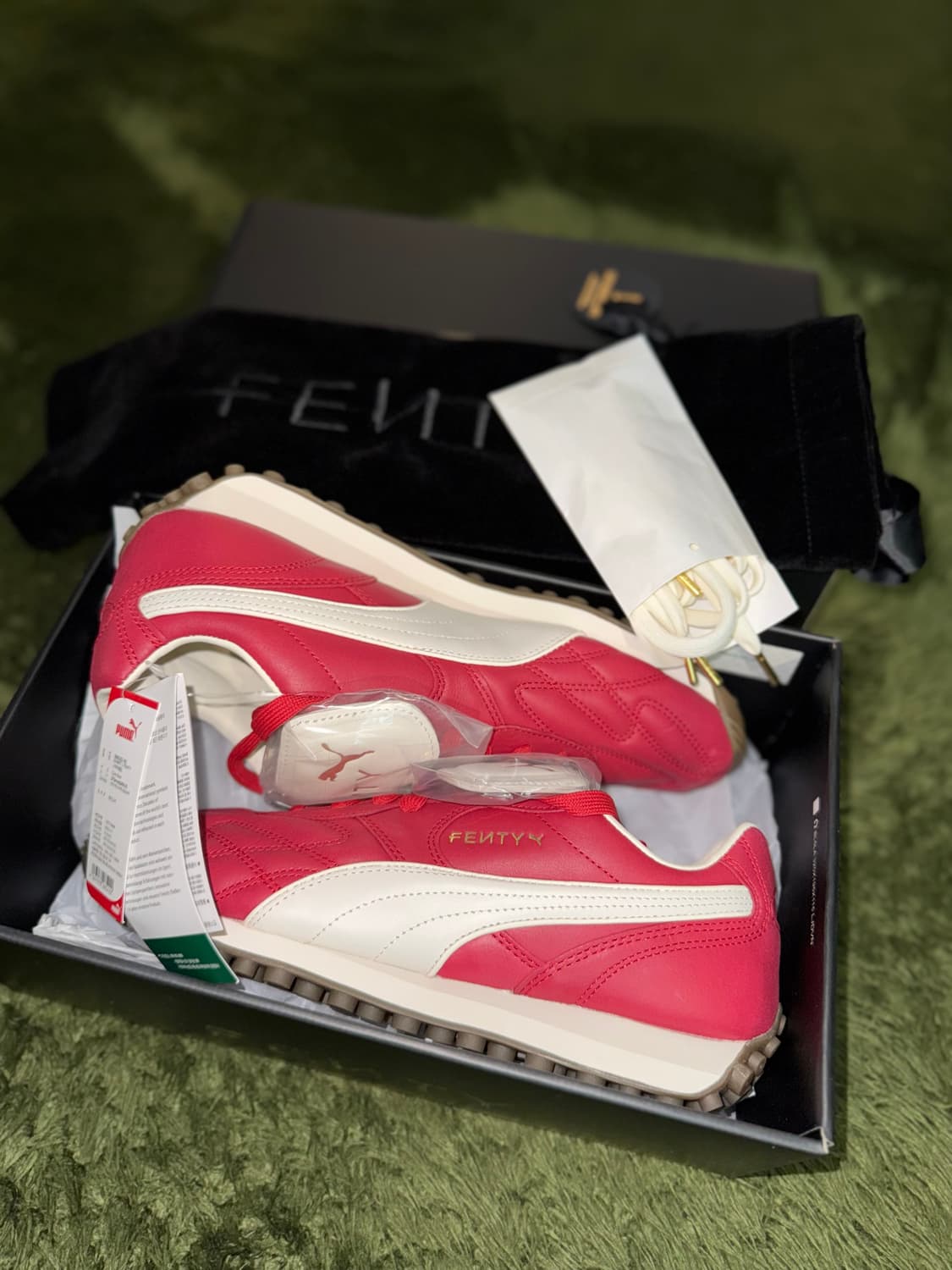 [270-280] 푸마 X FENTY 펜티 아반티 클럽 퀼티드 레드 검 상품이미지9