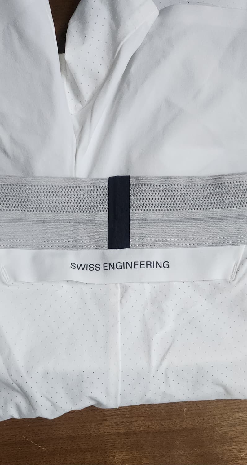 온 러닝 스위스 엔지니어링 쇼츠 S(택만 제거한 새제품) 상품이미지2