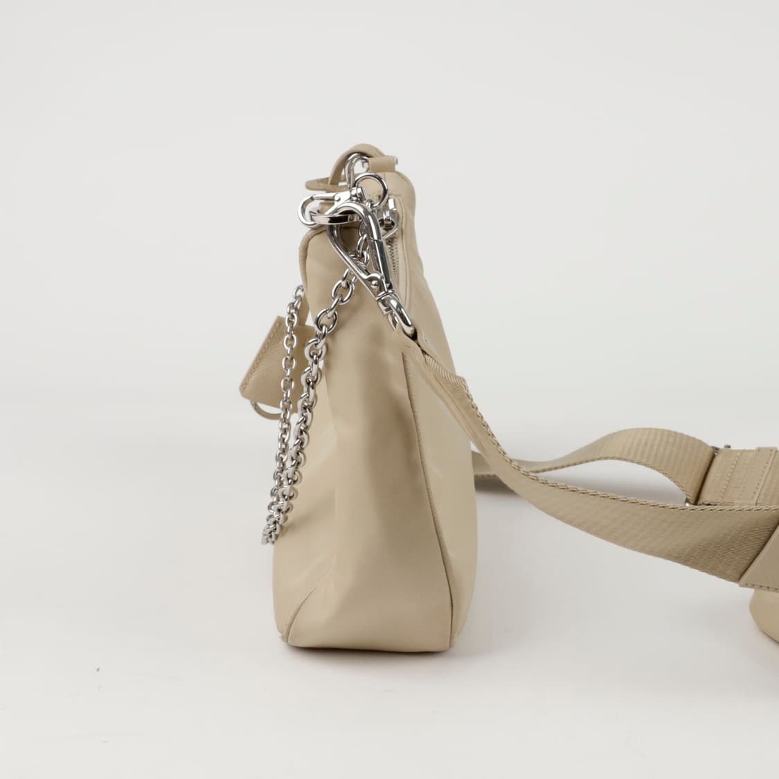 상태최상 프라다 리에디션 2005 리나일론 숄더백 데저트 베이지 상품이미지4