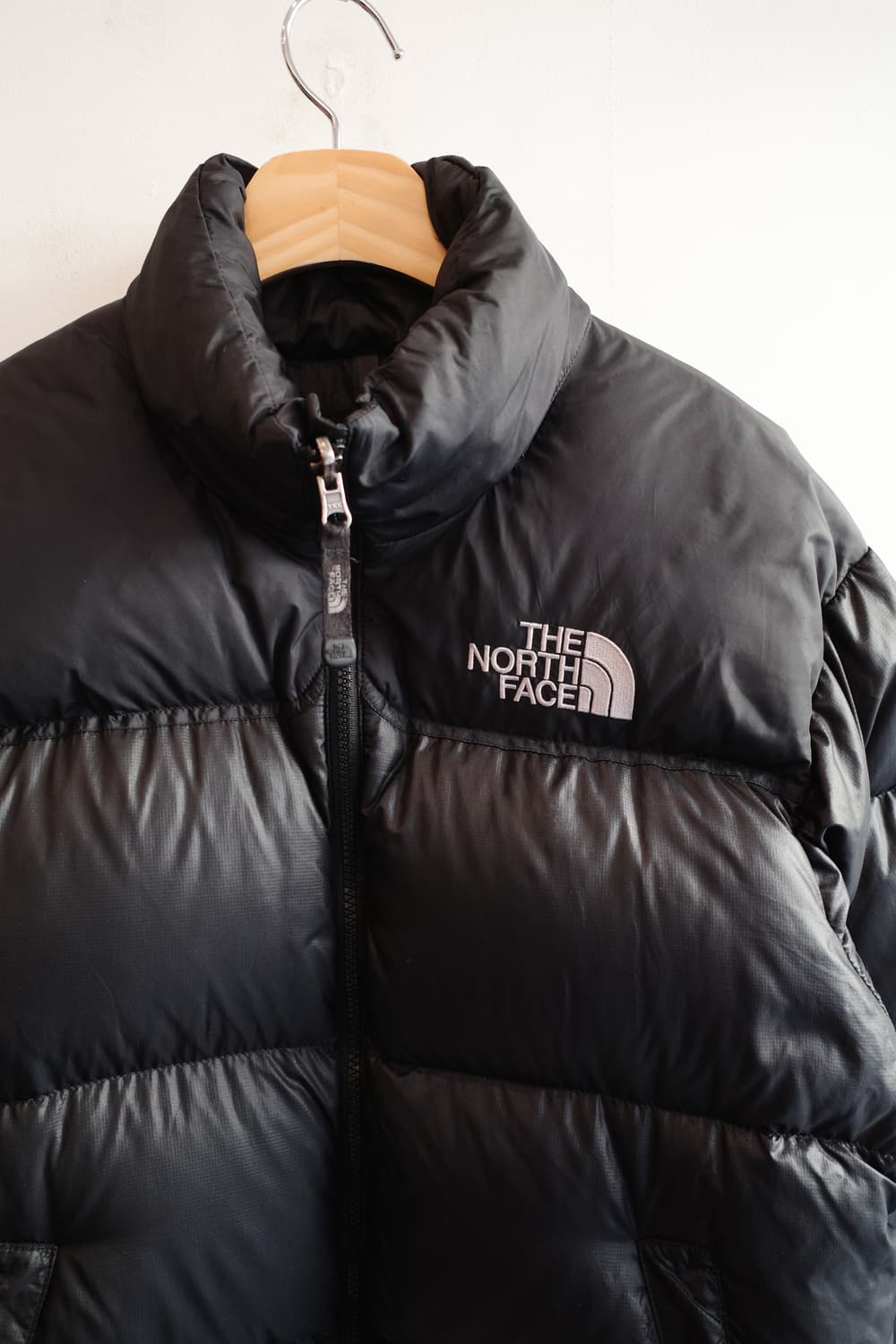 THE NORTH FACE 노스페이스 올드모델 유광 눕시 패딩 상품이미지2