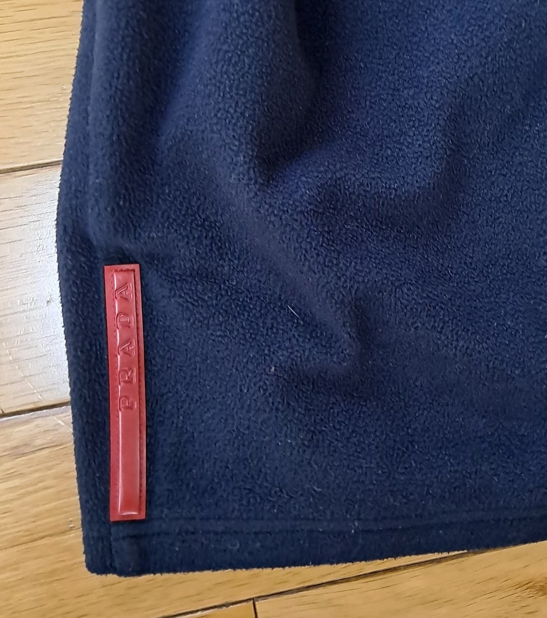 PRADA NAVY FLEECE WINTER T-SHIRT 상품이미지4