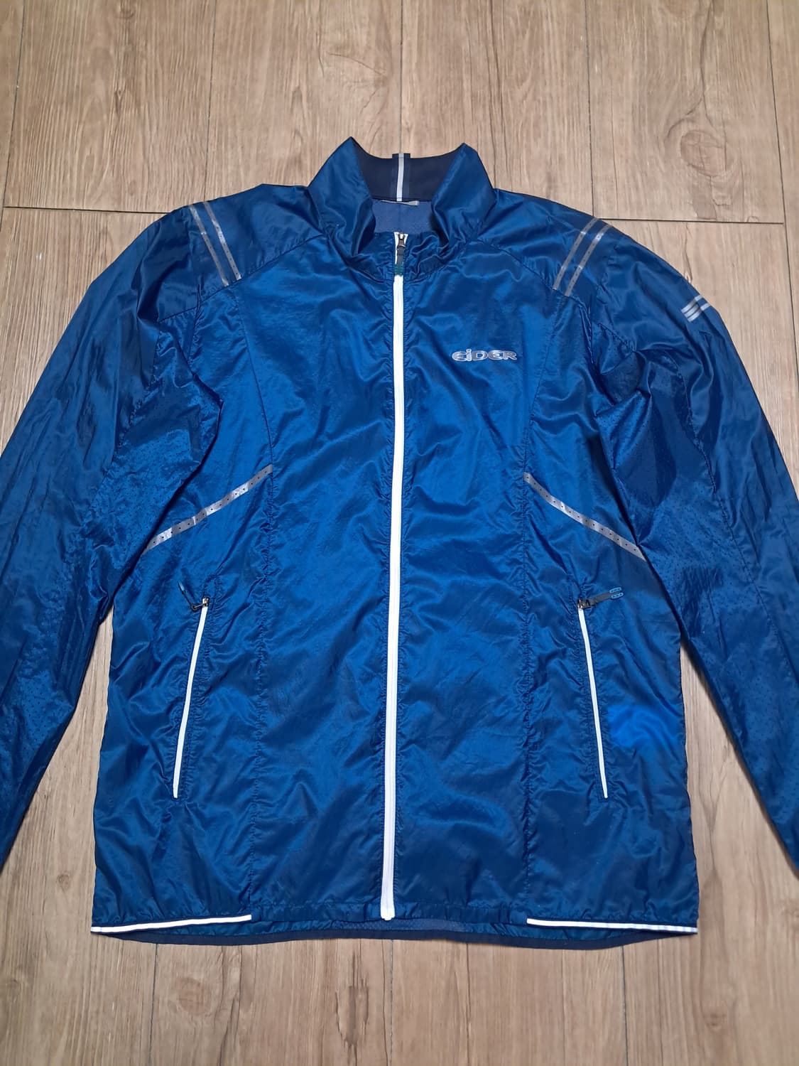 아이더 바람막이 남성105  상품이미지3