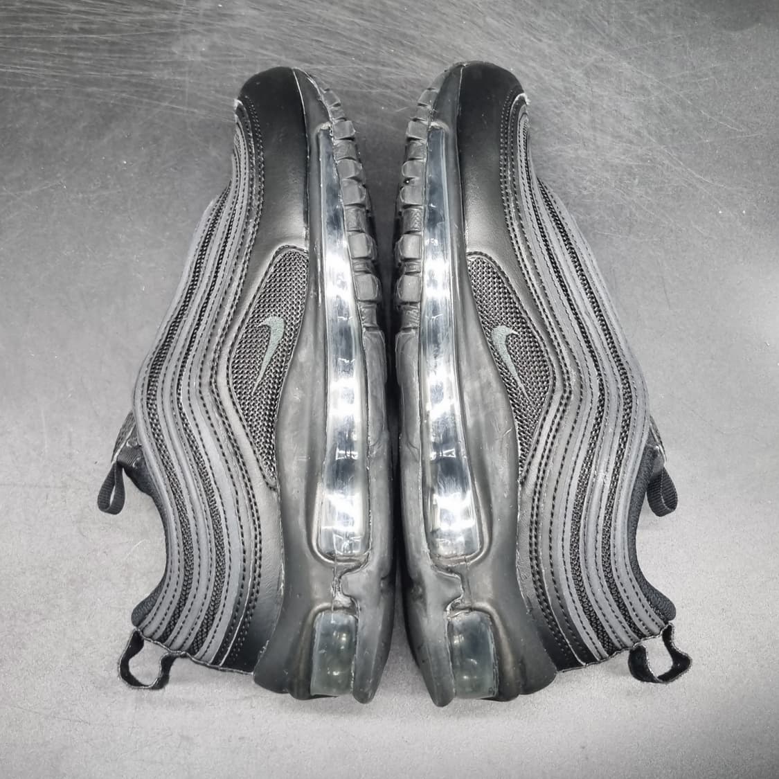 나이키 에어맥스 97 올블랙 운동화235 상품이미지5