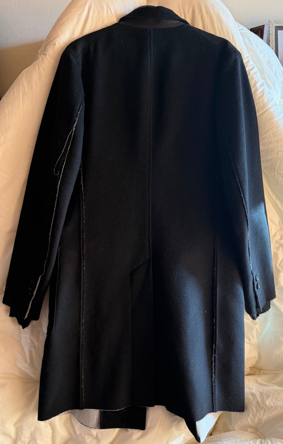  Aw 17 Distressed Chesterfield Coat 상품이미지2