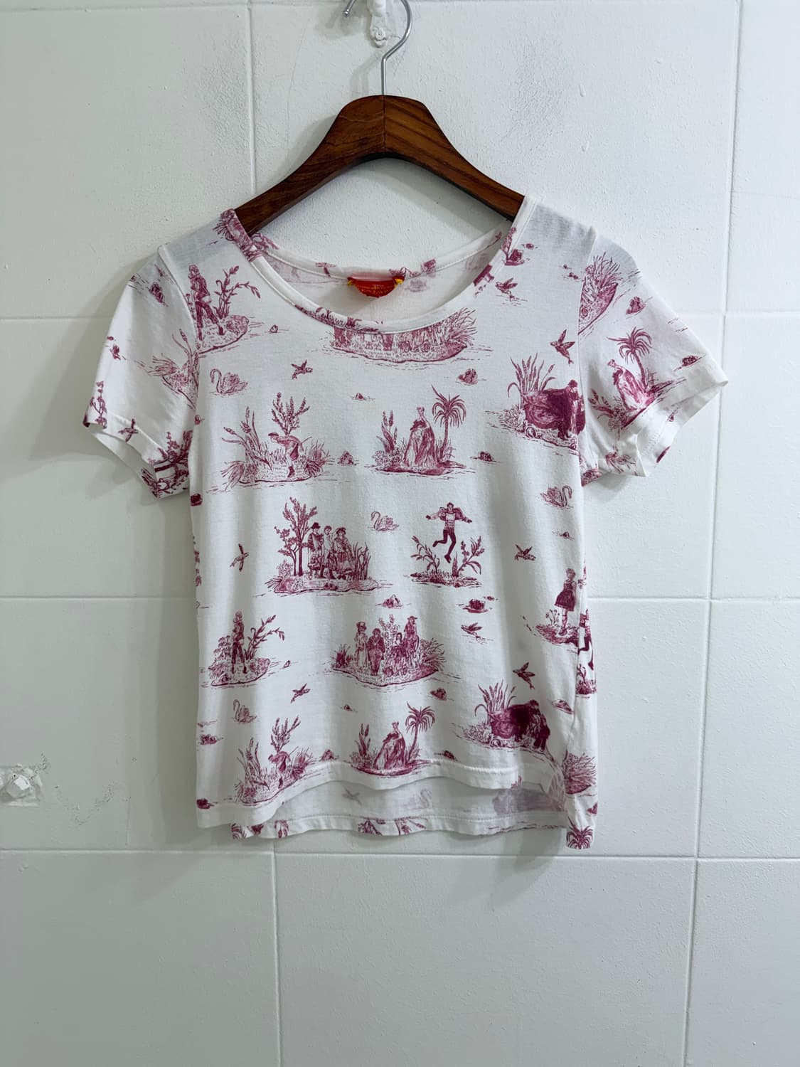 비비안웨스트우드 레드라벨 빈티지 프린팅 크롭 반팔 티셔츠 상품이미지3