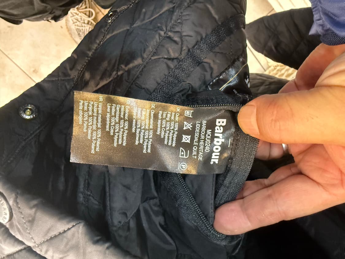 100 정품 바버 누빔자켓 팝니다 상품이미지5