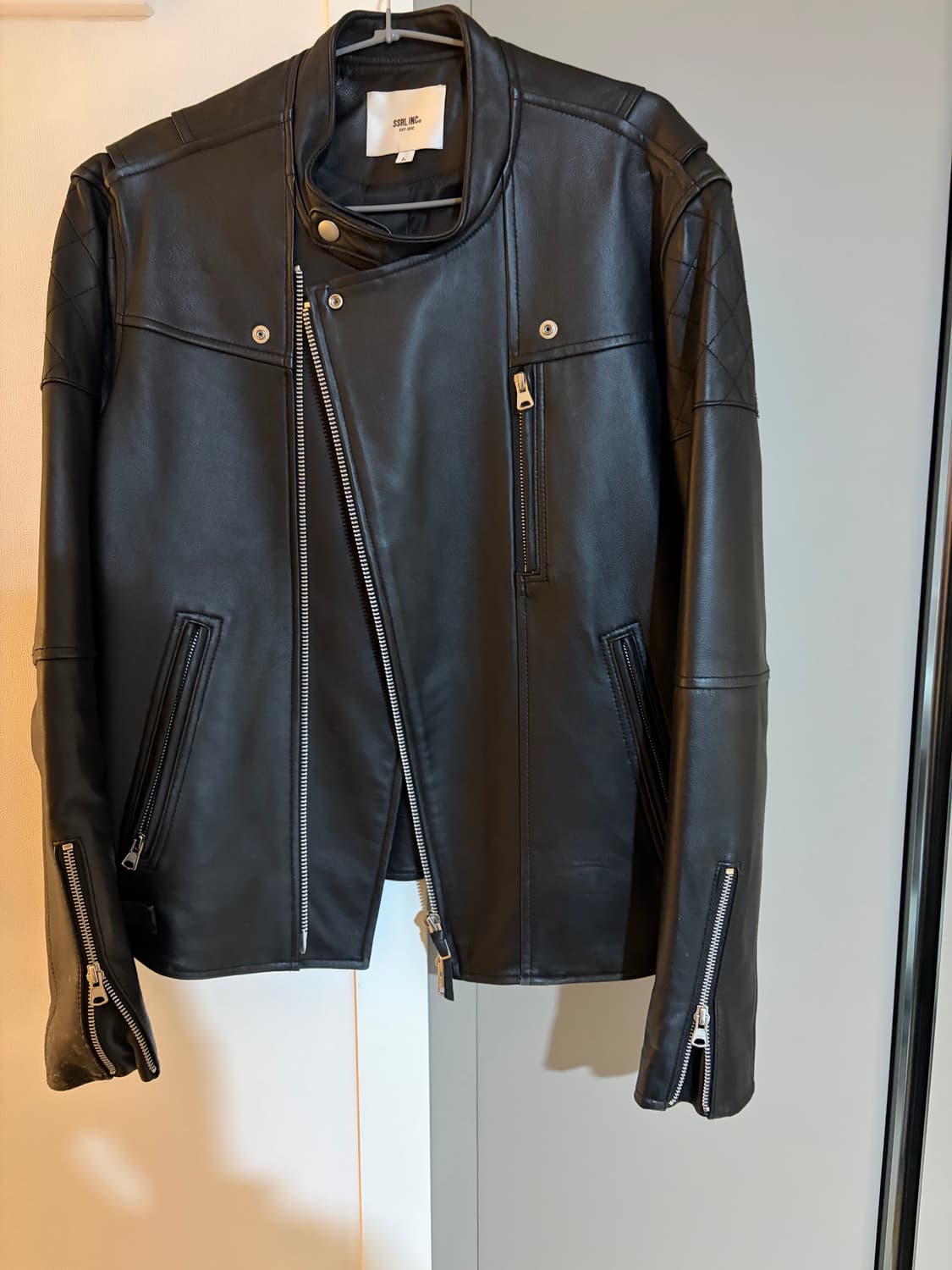 SSRL 에스에스엘알 램스킨 양가죽 논카라 라이더 주우재 자켓 상품이미지1