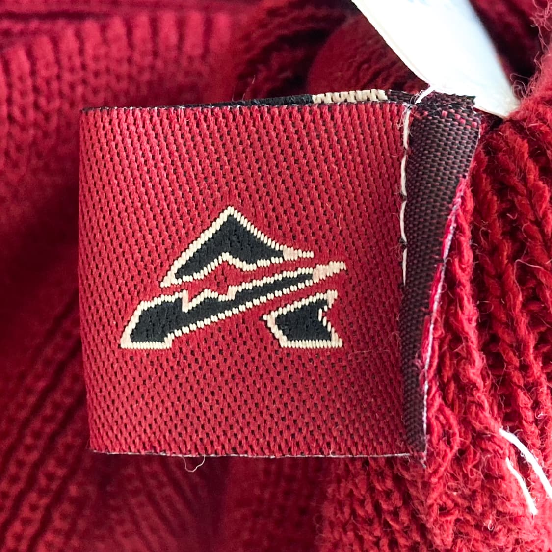 아비렉스 스펠아웃 오버사이즈 투톤 아크릴 니트 베스트 상품이미지10