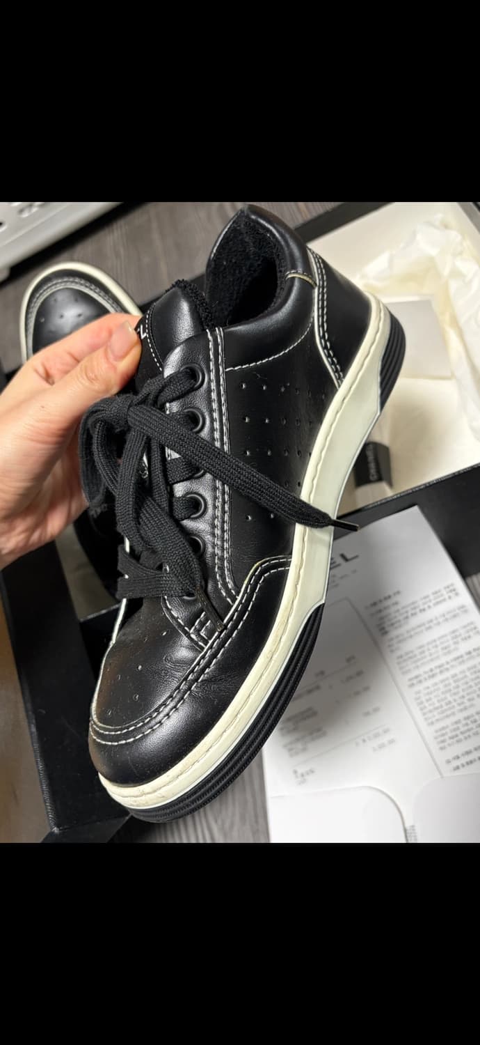 [36.5] 샤넬 백로고 블랙 레더 스니커즈 백화점 풀셋 상품이미지7