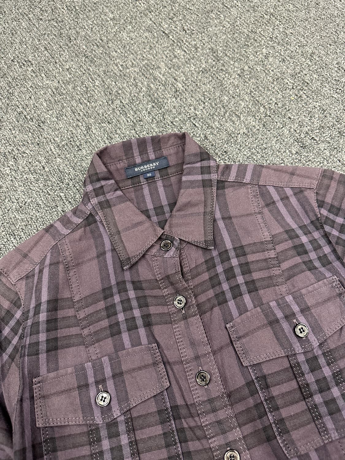 38) 버버리 런던 체크 패턴 긴팔 셔츠 상품이미지2