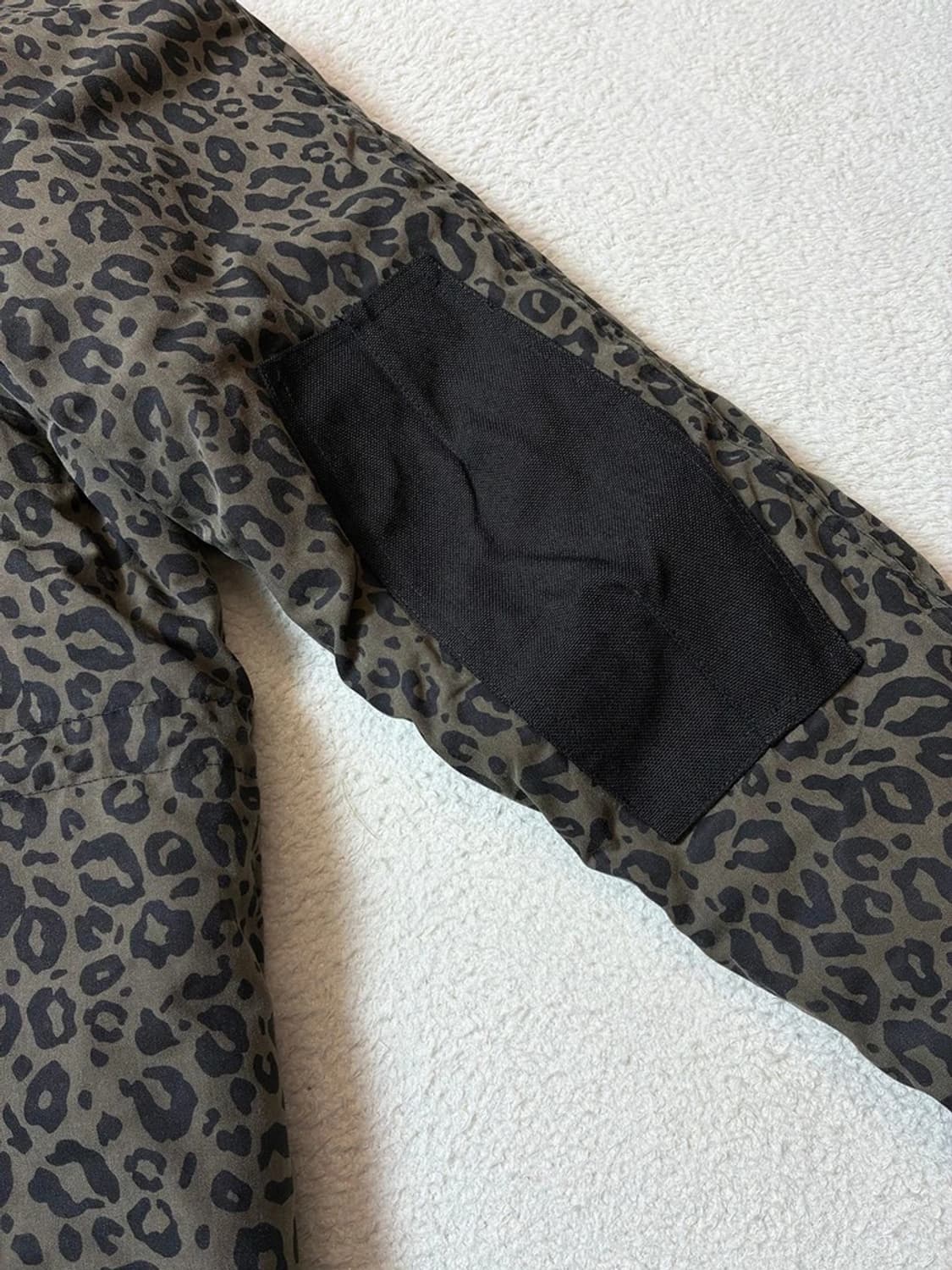 칼하트 앵커리지 레오파드 파카 PN7853 상품이미지7