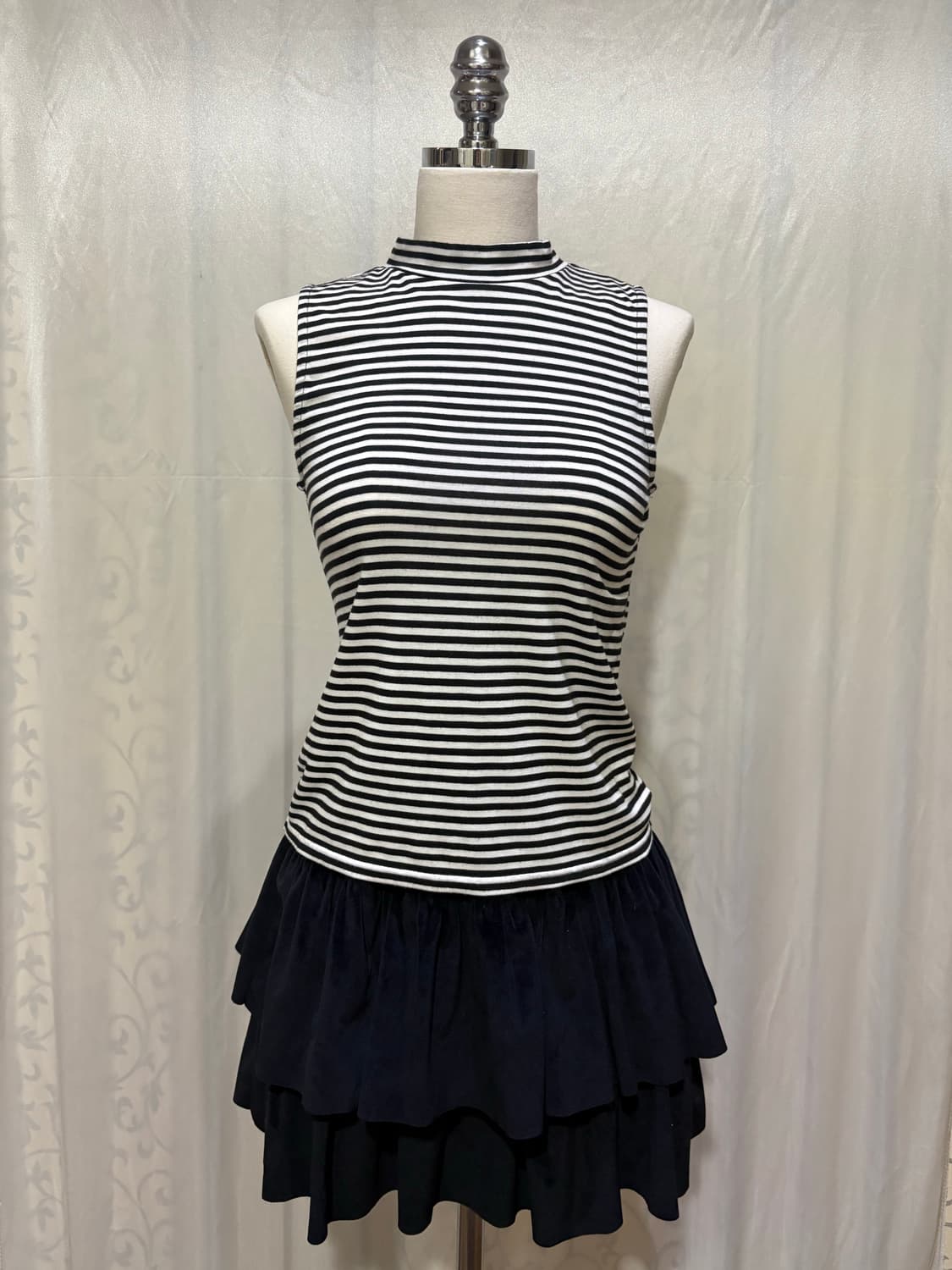 스트라이프 슬리브리스 상품이미지1