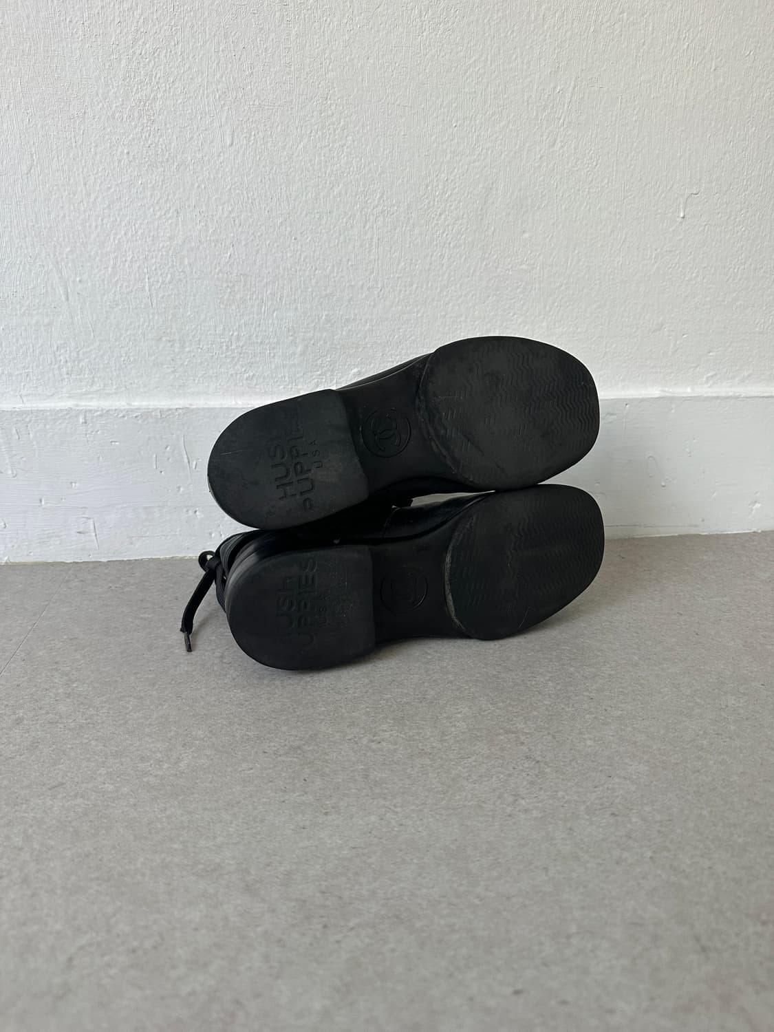 샤넬 2000s CC로고 퀼팅 레더 컴뱃부츠 상품이미지9