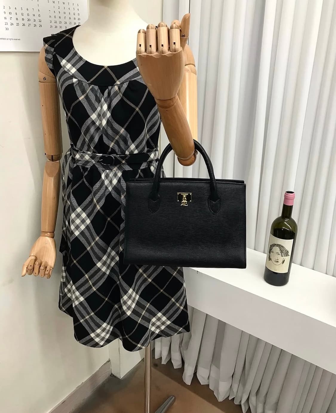 꾸레쥬 금장 사피아노 레더 토트백 상품이미지9