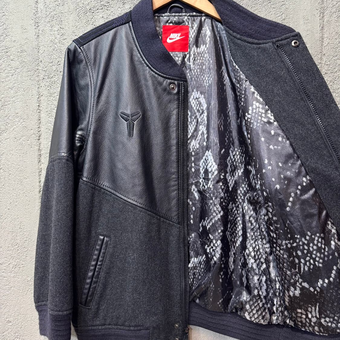 나이키 코비 브라이언트 바시티 자켓 (S)     상품이미지4