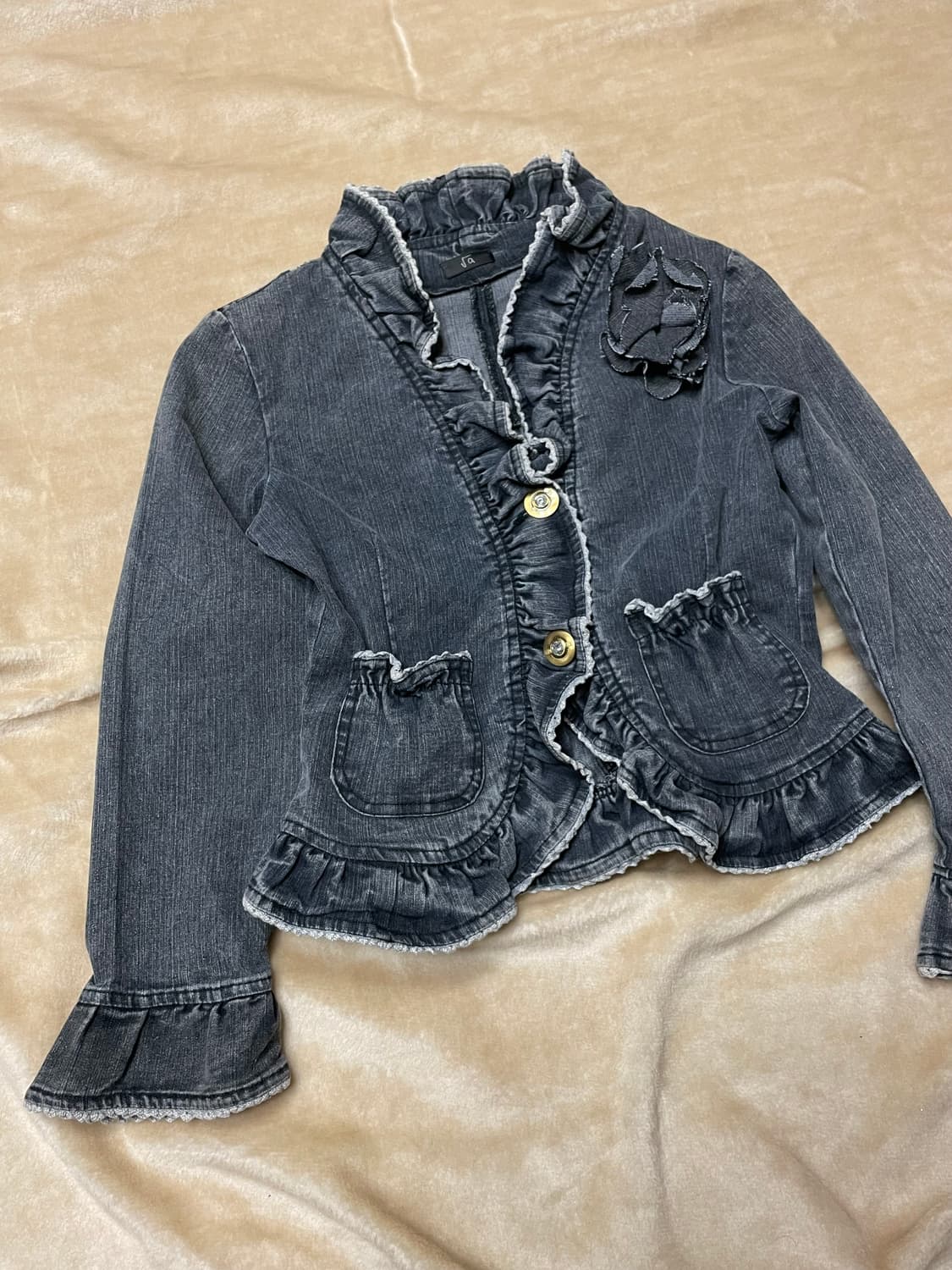 frill brooch denim jacket 상품이미지2