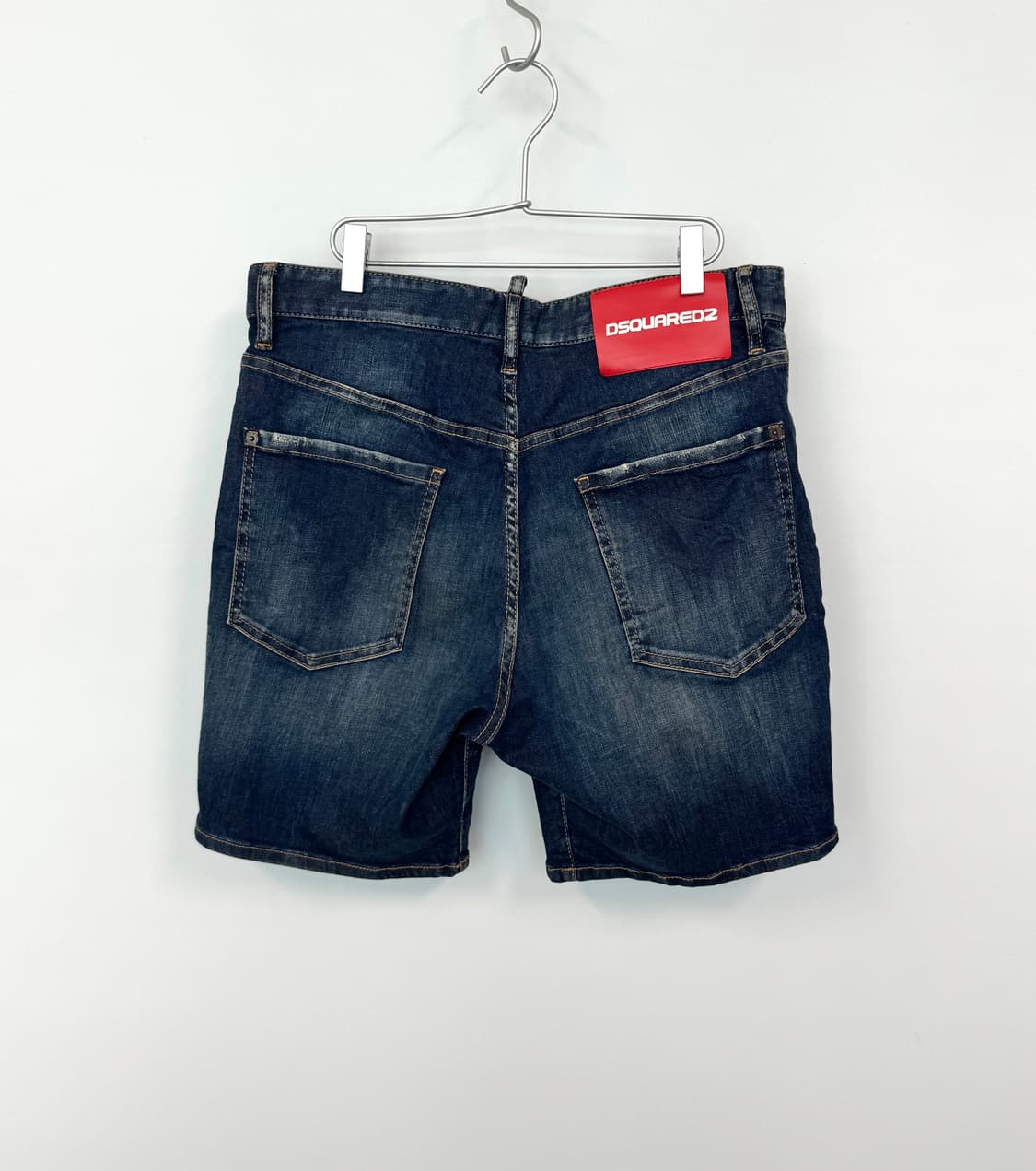DSQUARED2 디스퀘어드2 워싱 데님 쇼츠 반바지 매장판 46 상품이미지2