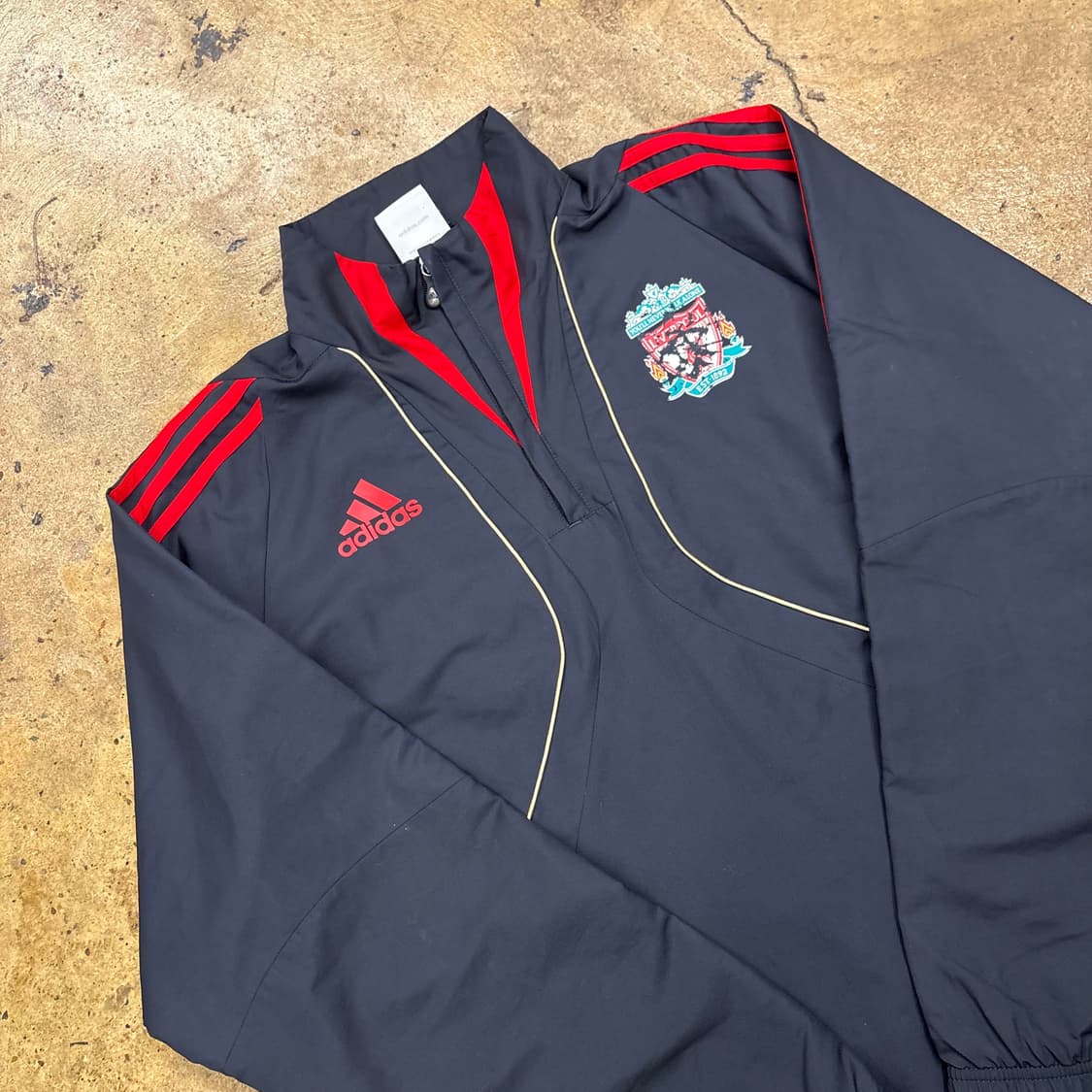 [정품] 아디다스 리버풀 칼스버그 바람막이 하프집업 b15 상품이미지1