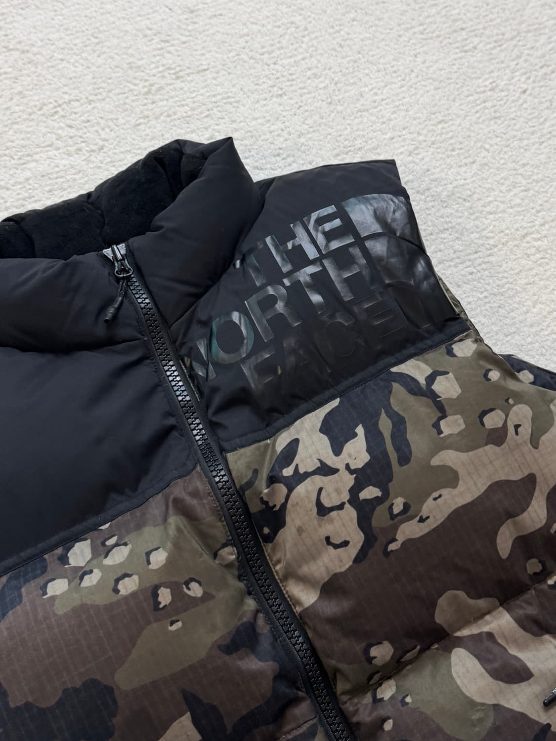 노스페이스 카모 패딩 조끼 패딩베스트 상품이미지3