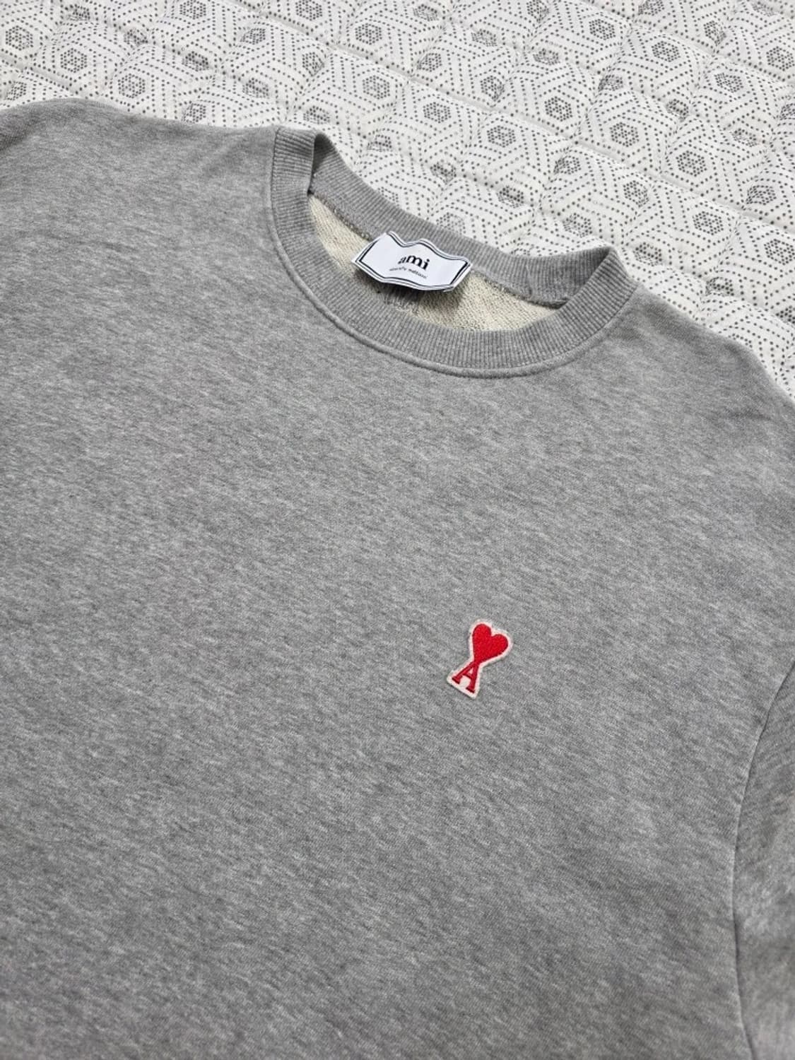 AMI 아미 스몰 하트 로고 맨투맨 상품이미지7