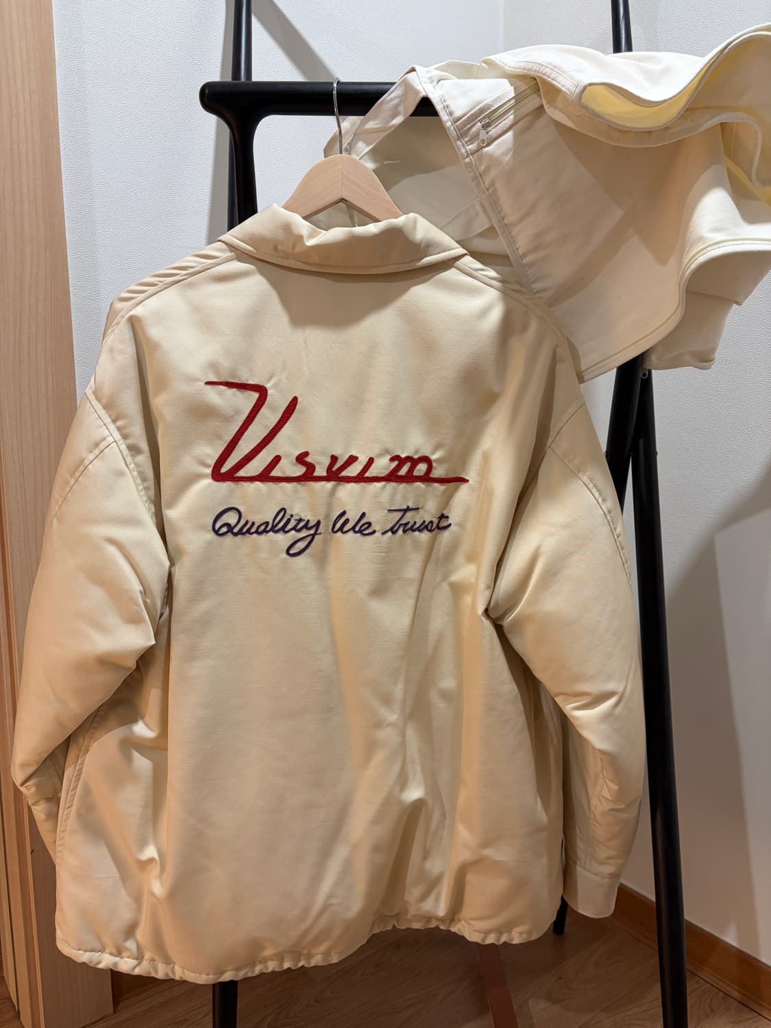 (미착용) 비즈빔 - 25FW 코치다운자켓 사이즈2 아이보리 상품이미지2