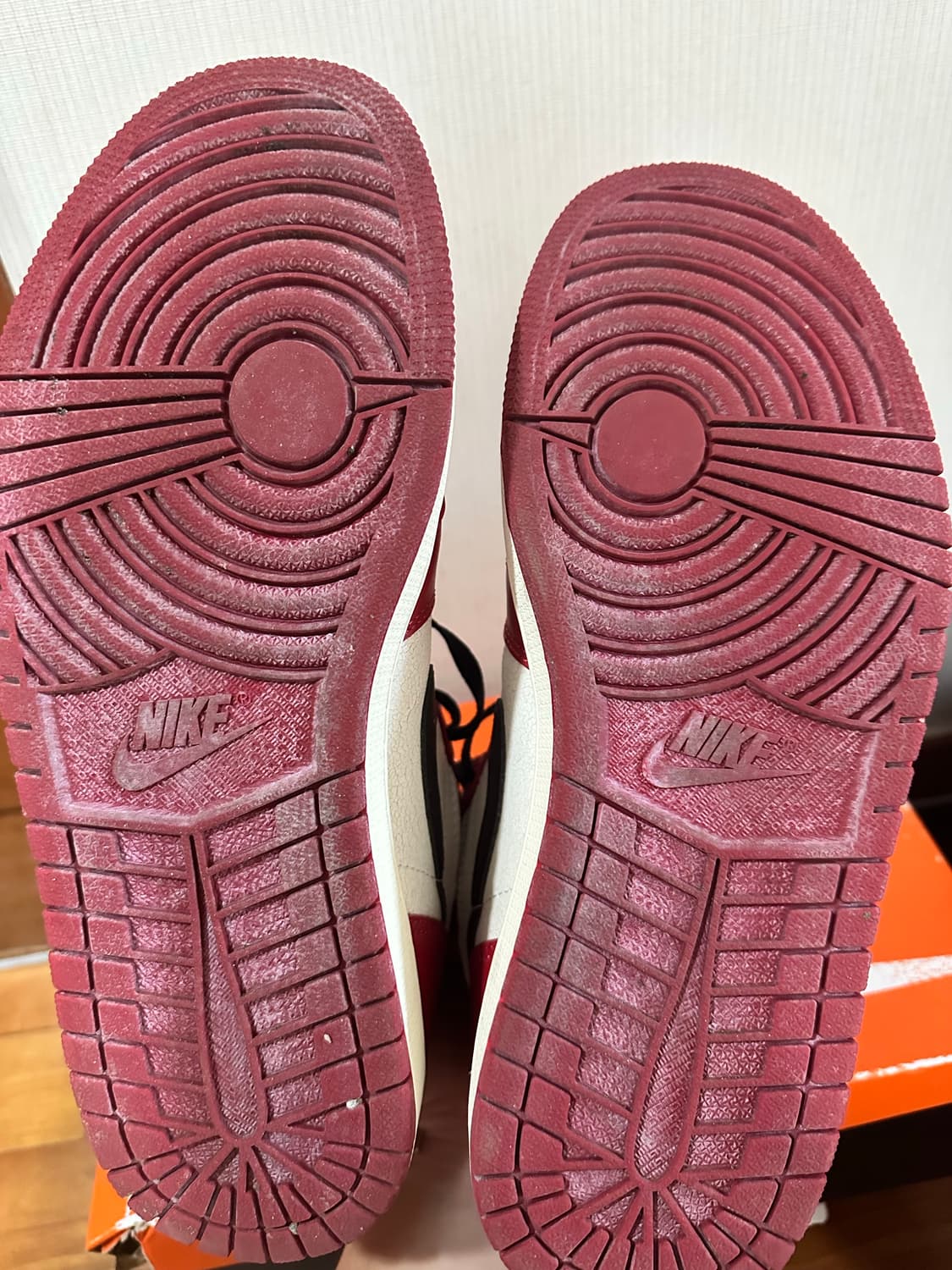 나이키 에어 조던1 시카고 2022 로스트 앤 파운드 상품이미지5