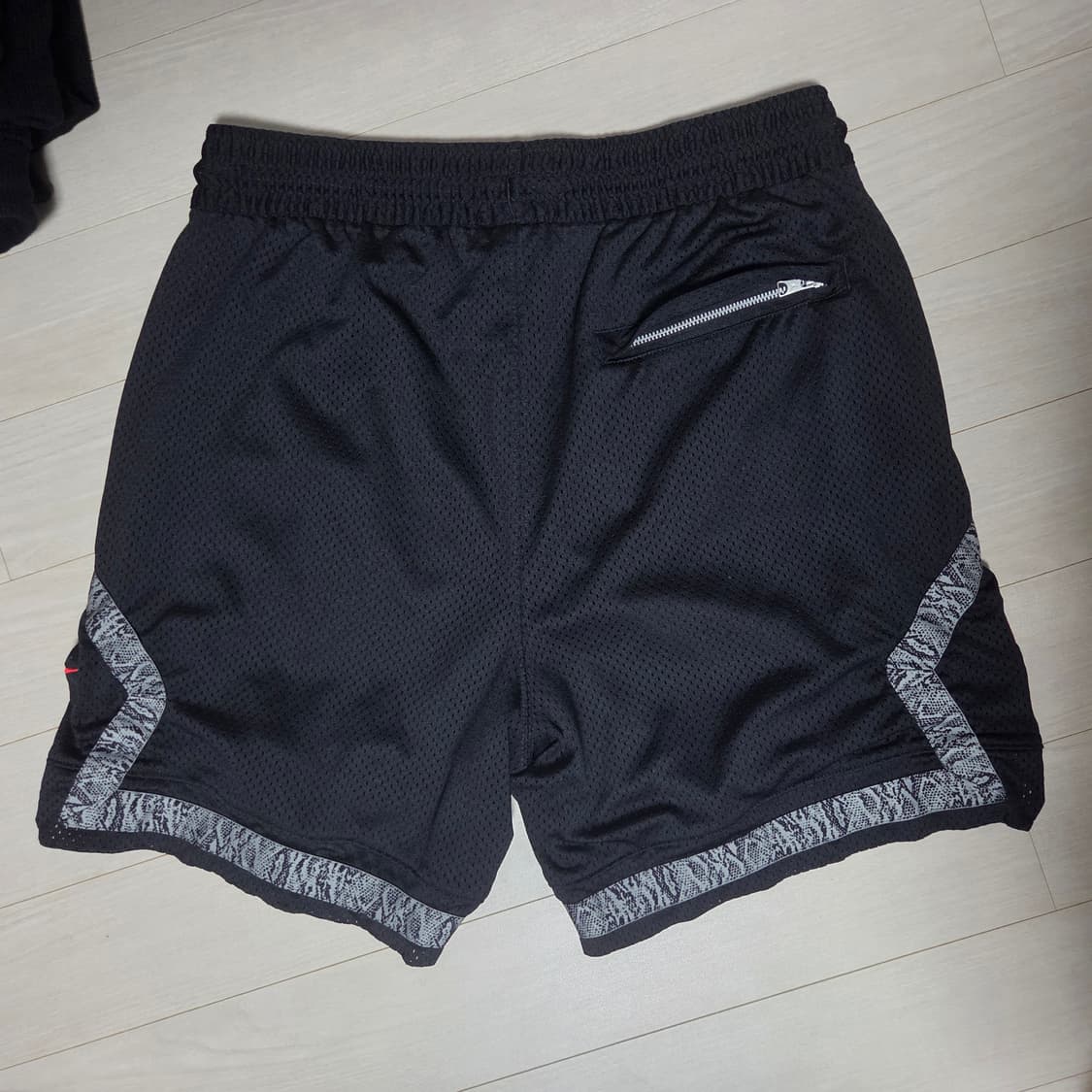 [M] 나이키 조던 x awake 어웨이크 NY 다이아몬드 쇼츠 블랙 상품이미지2