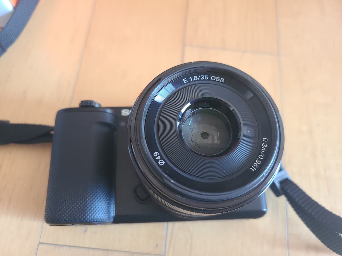 소니 zv-e10 + 35mm f1.8 단렌즈 (1천컷, 상태 양호) 상품이미지7