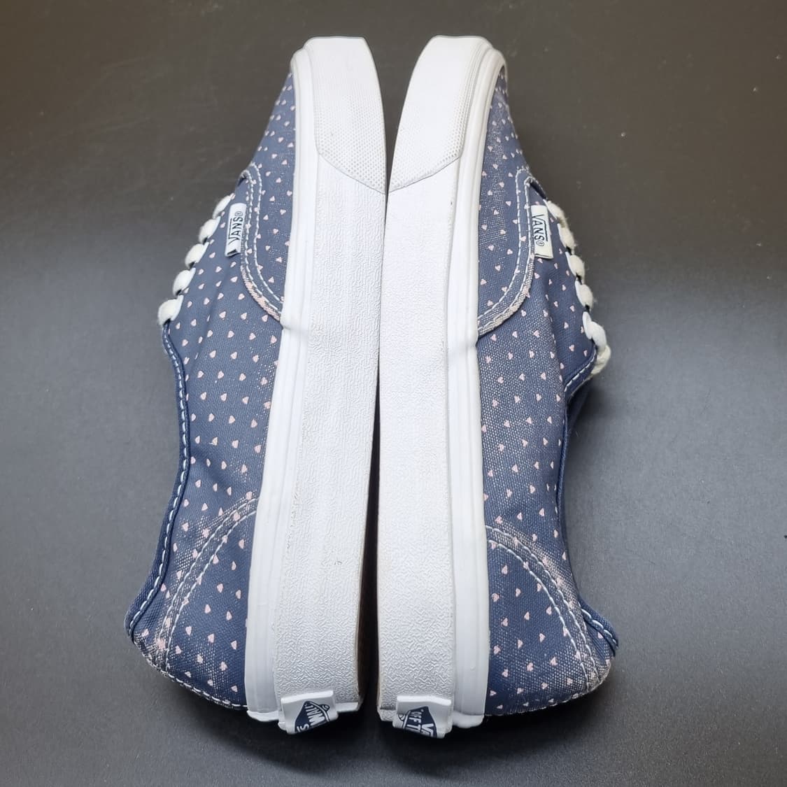 반스 어센틱 하트 스니커즈 220 상품이미지5