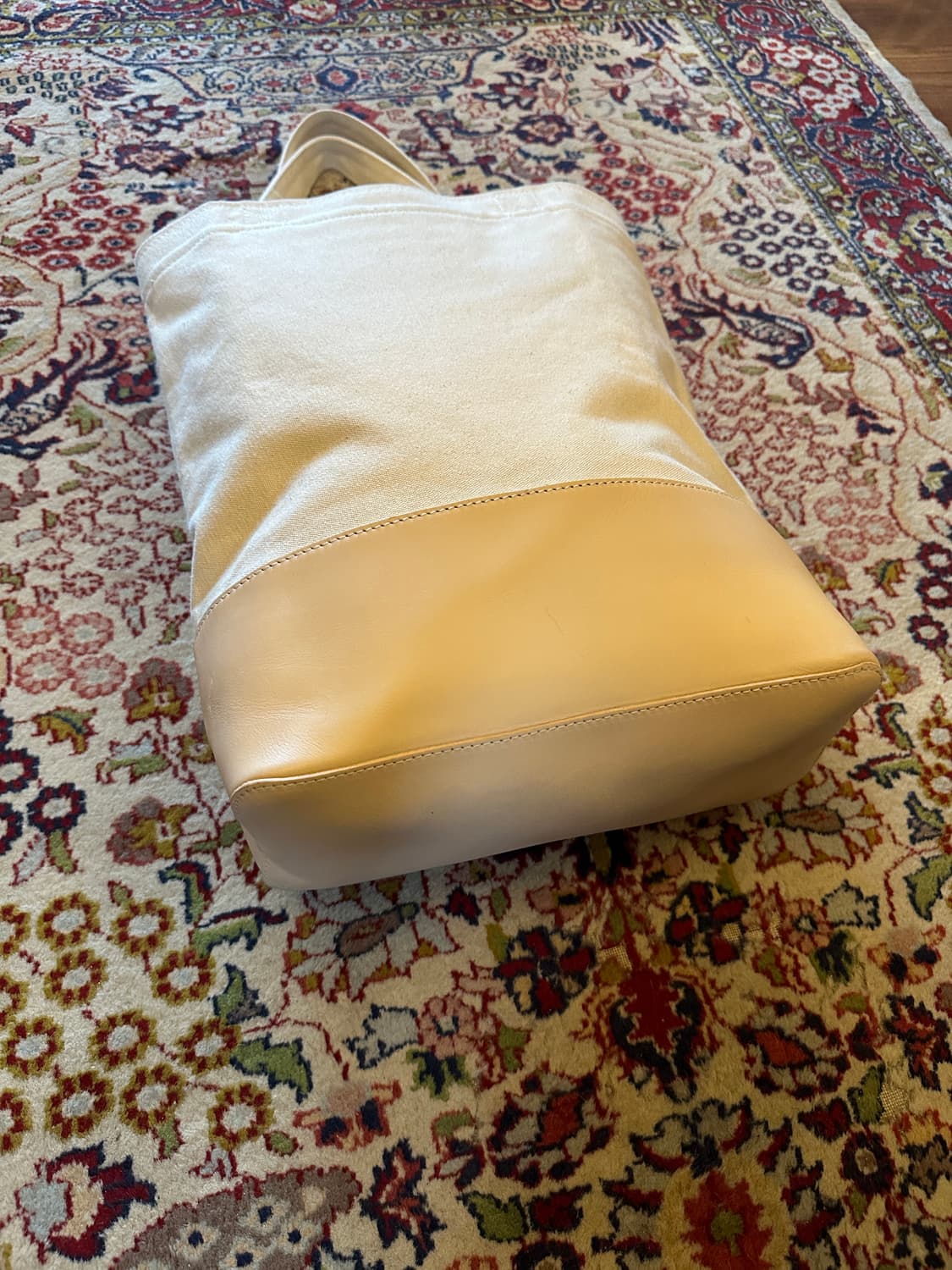 아페세 악셀 토트백 상품이미지4