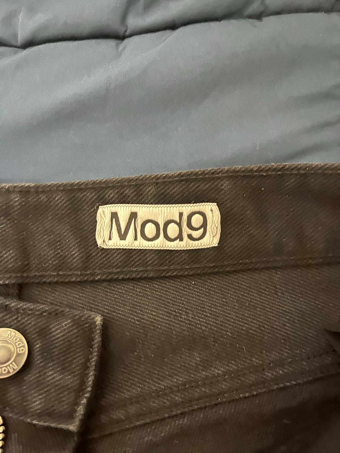 모드나인 블랙 데님팬츠 상품이미지2