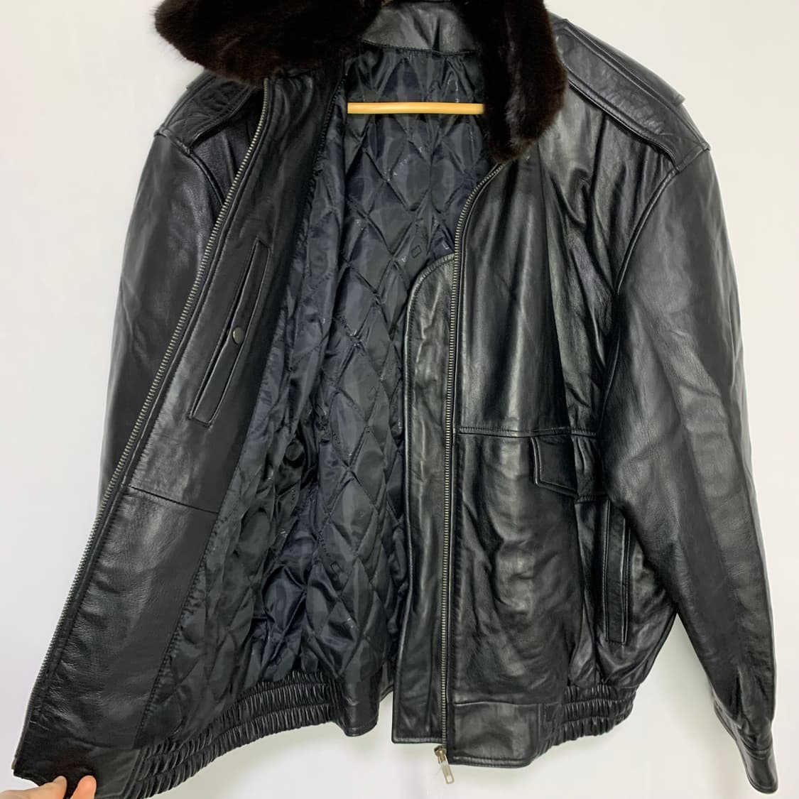 빈티지 양가죽 밍크 퍼 배색 봄버 레더 자켓 블랙 오버핏 상품이미지9