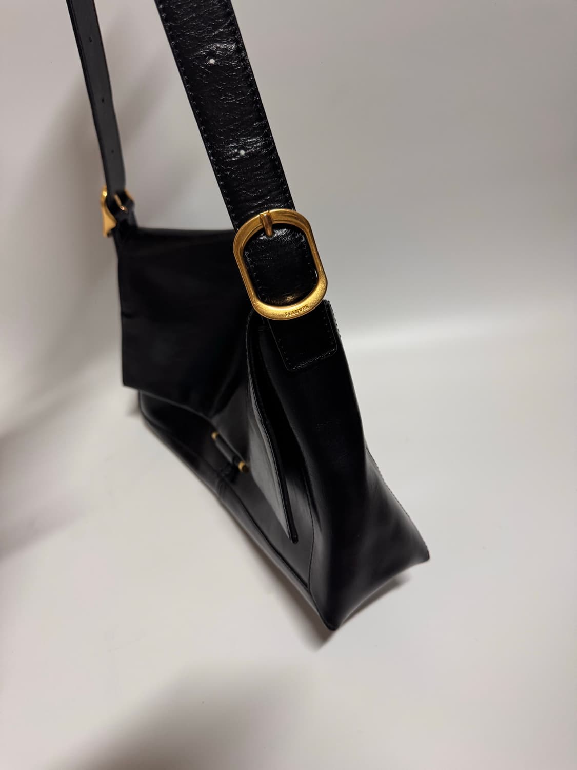 루에브르 삭 드 자뎅 블랙 라지 숄더백 상품이미지2