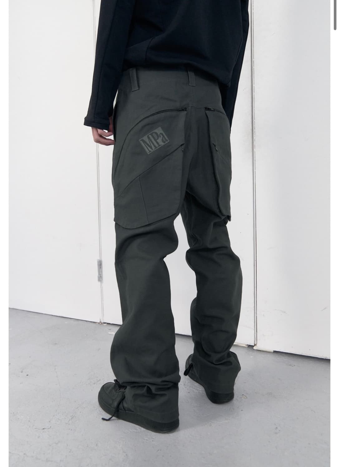 플라스틱프로덕트 팬츠(MPa PLANT UTILITY PANTS) 상품이미지1