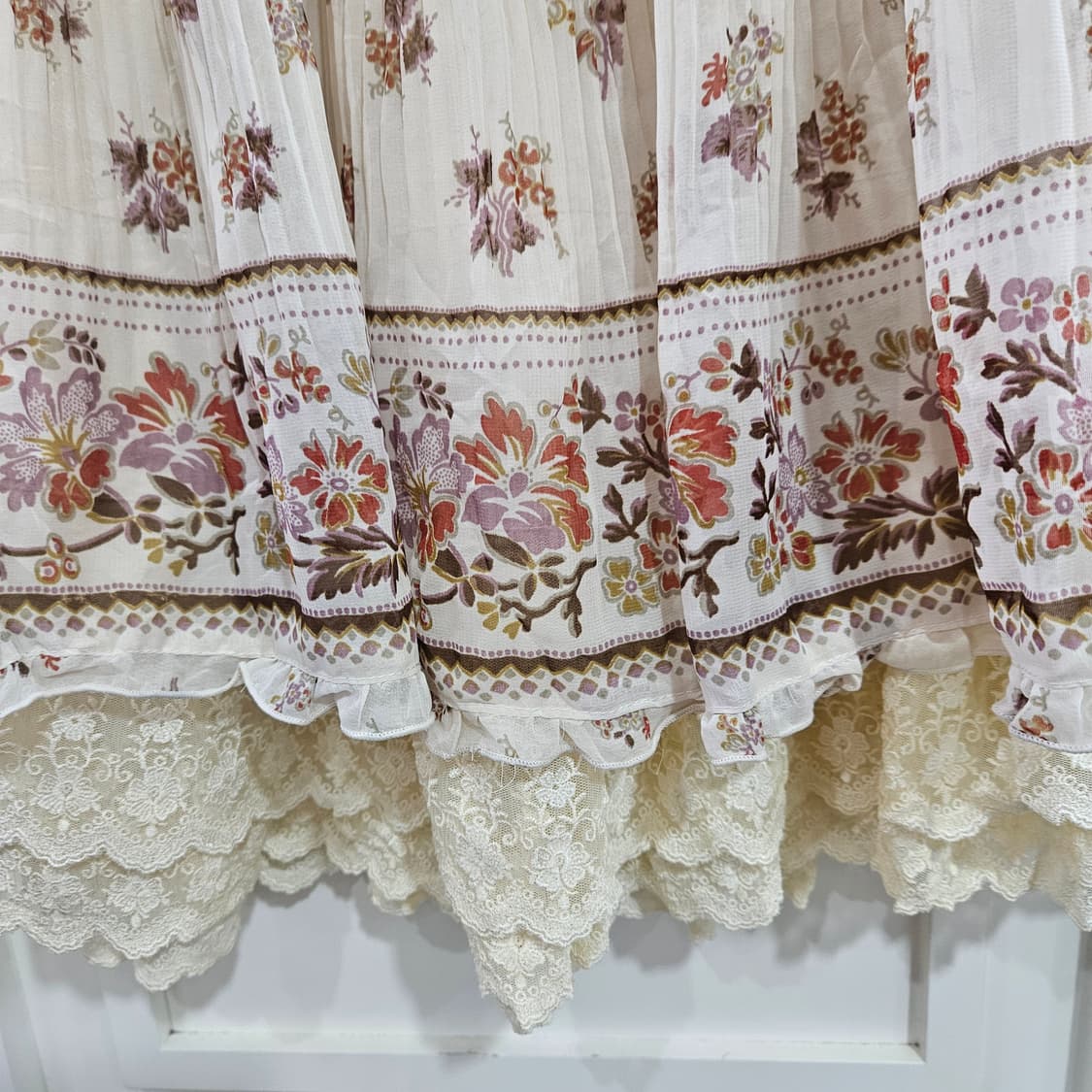 엑시즈팜(axes femme) 보헤미안 플라워 레이스치마 상품이미지6