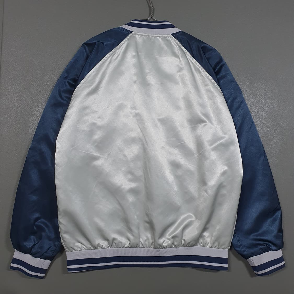 [L] MLB 00s 대장급 희귀 뉴욕 양키즈 바시티 새틴 스타디움 자켓 상품이미지8