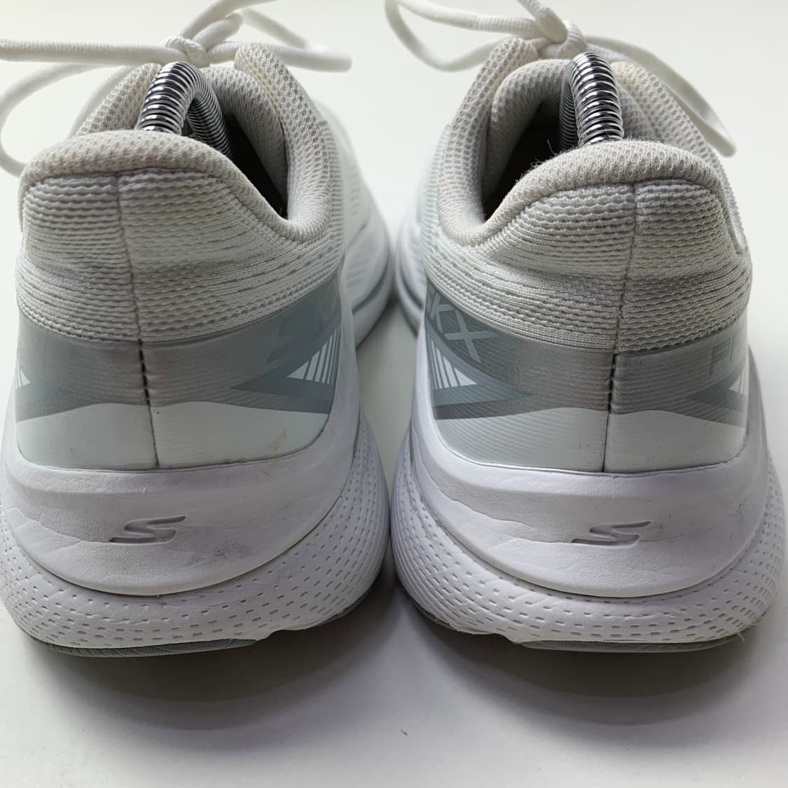 [240/정품] 스케쳐스 맥스쿠션 프로펄션 여성 운동화 신발
 상품이미지5