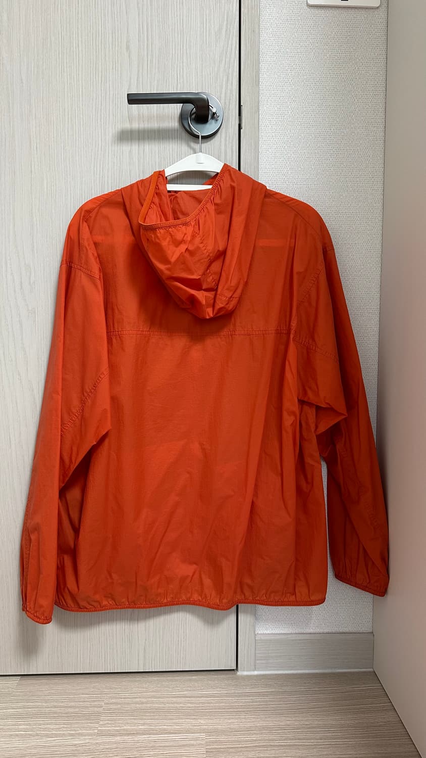 유니클로 바람막이 상품이미지2