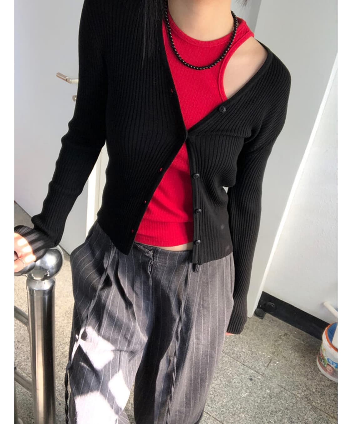 이이알하우스 우드 슬림 가디건 블랙 상품이미지1