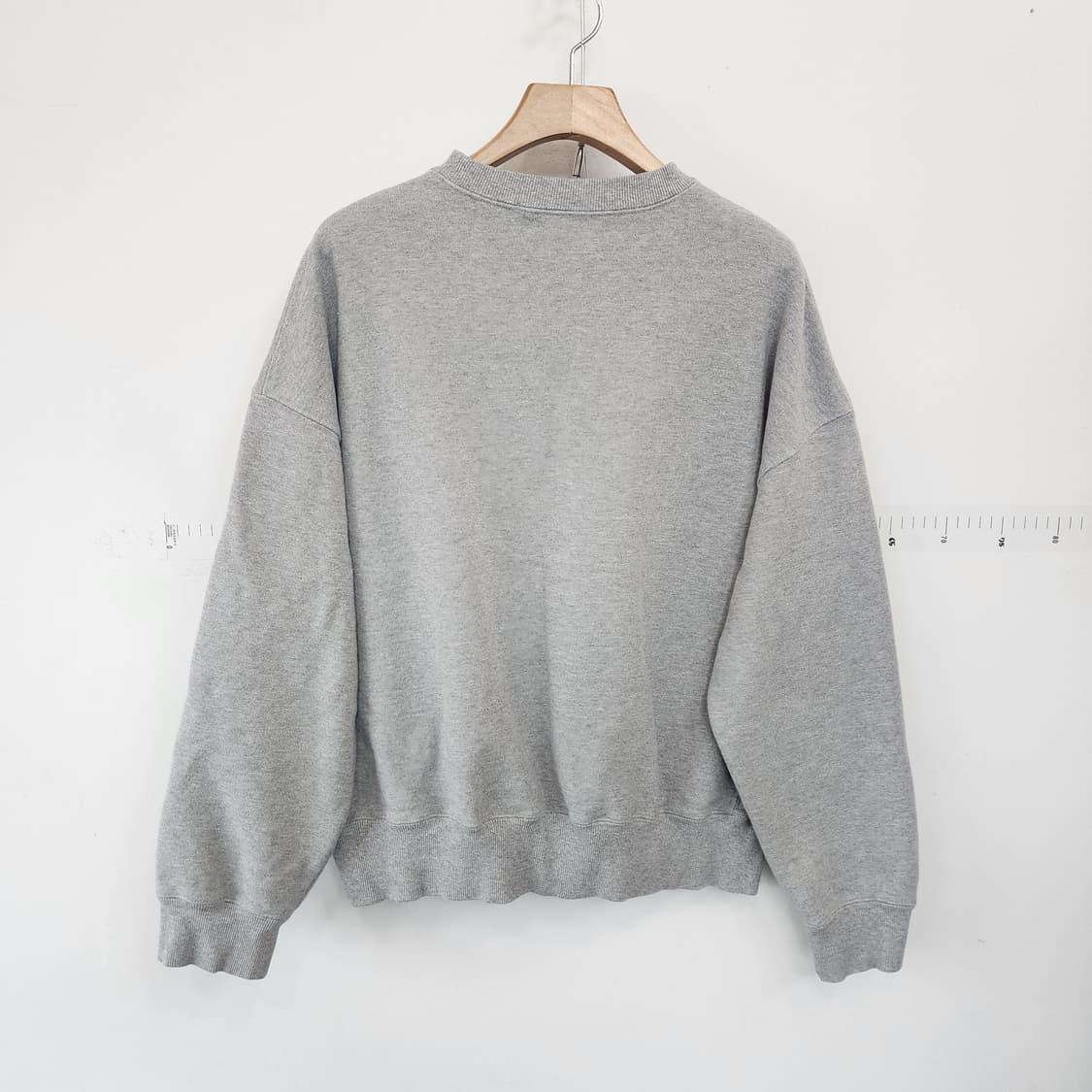 마르디 메크르디 맨투맨 그레이 상품이미지3