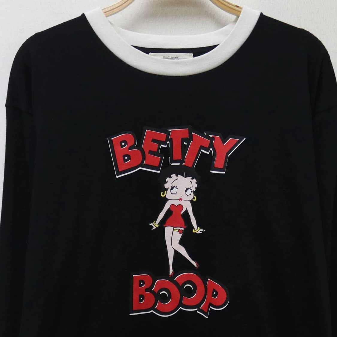 베티붑  배색 긴팔 티셔츠 63408 상품이미지3