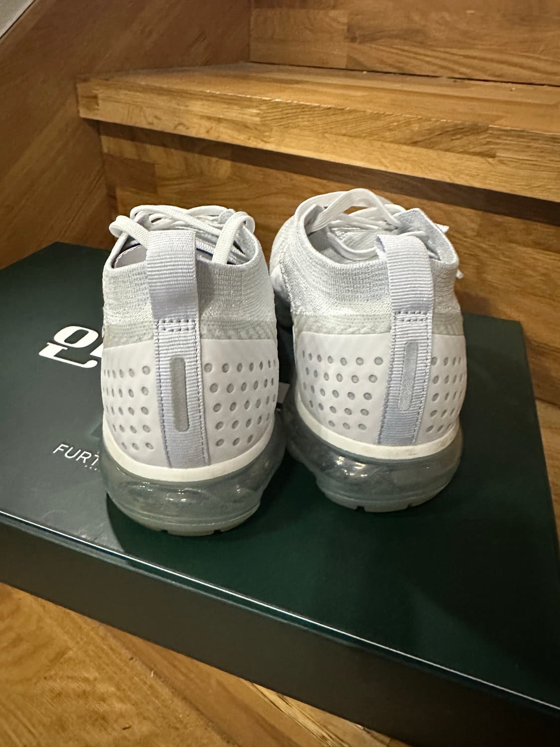 베이퍼맥스 2.0 화이트 270 상품이미지2