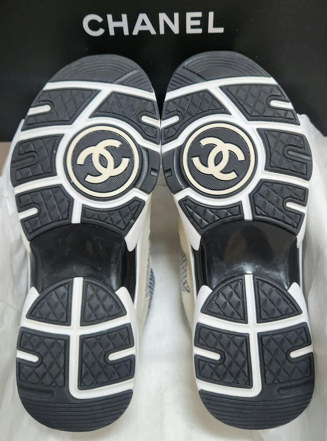 [정품] 샤넬 스니커즈 운동화 스웨이드 CC로고 헤링본 36.5 한정판 상품이미지8