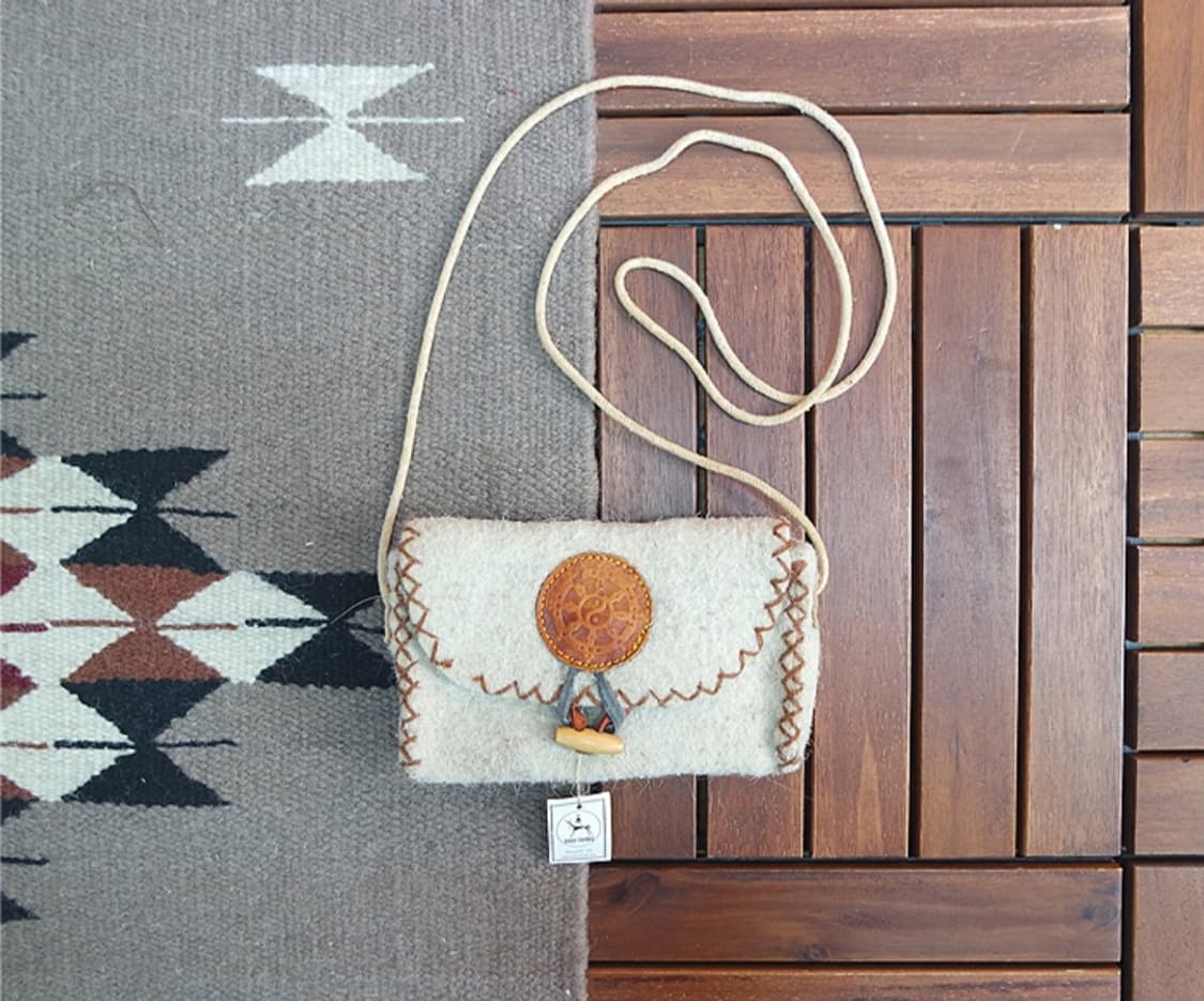 새제품~!! khos chimeg 미니 크로스백 상품이미지1