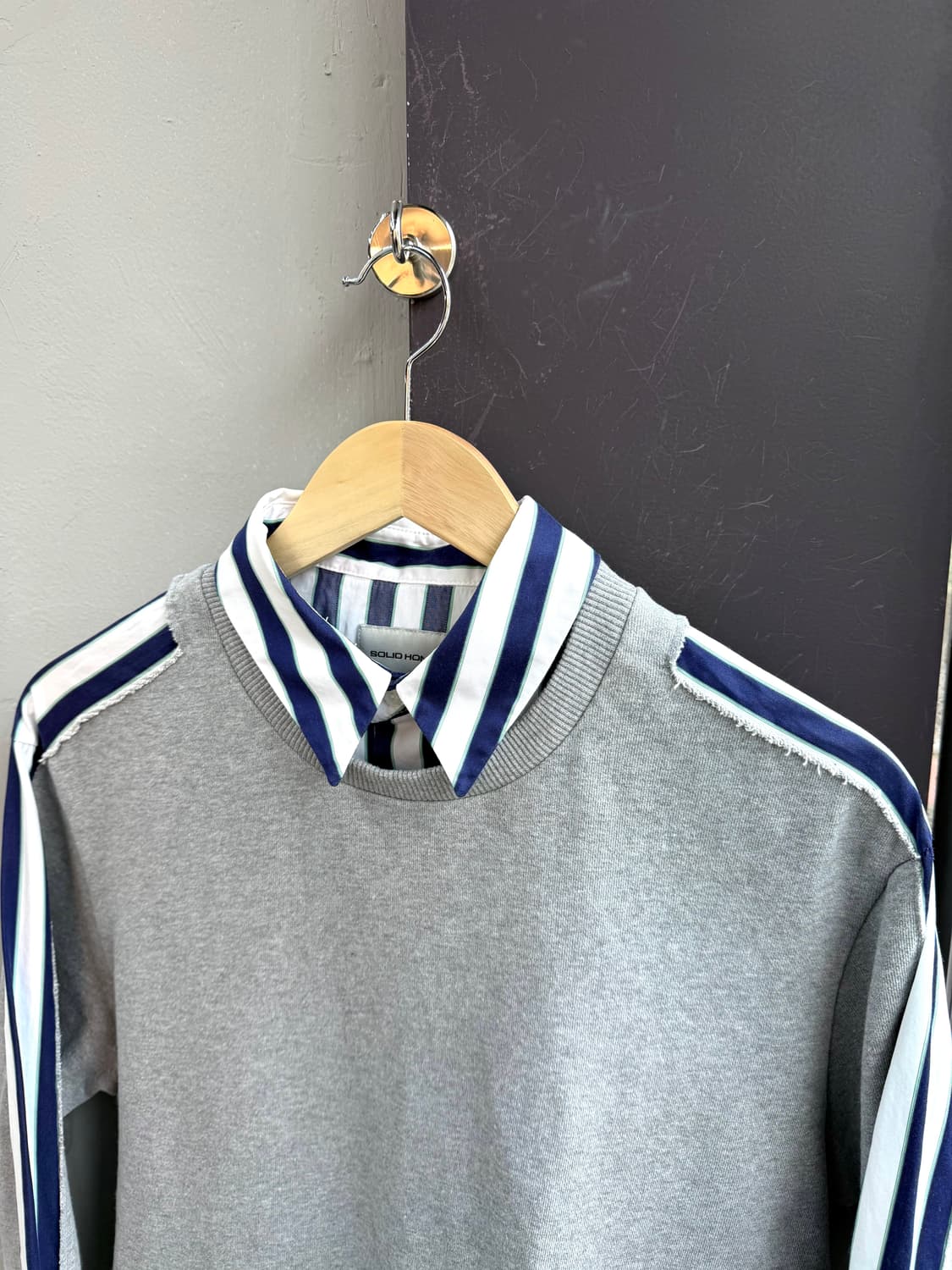 .46/ 솔리드옴므 백로고 셔츠레이어링 맨투맨 상품이미지5