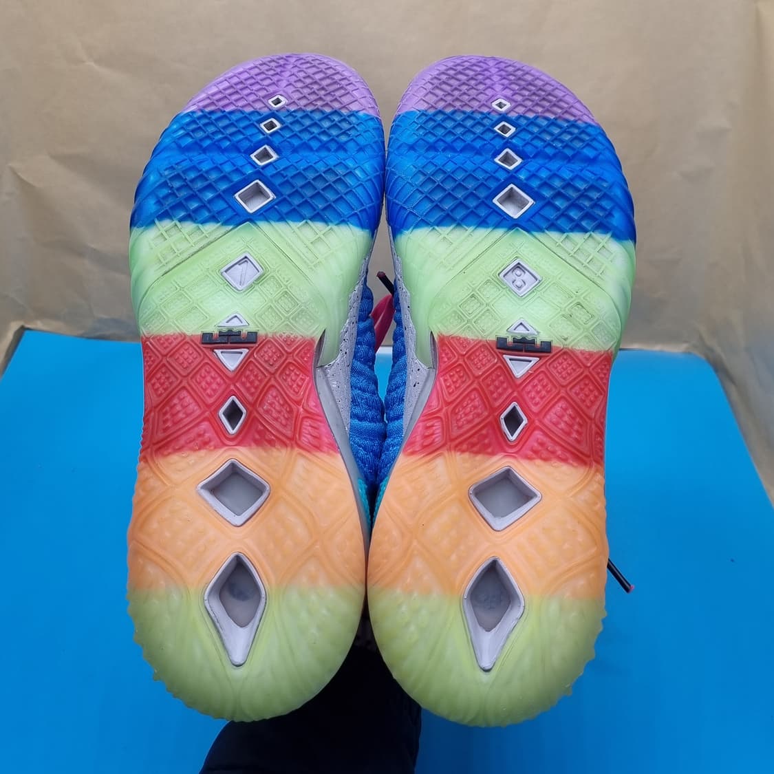 나이키 르브론 18 농구화265 상품이미지3